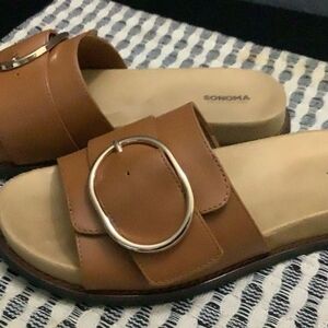 Sonoma Women's Tan Slide Sandals with Buckle